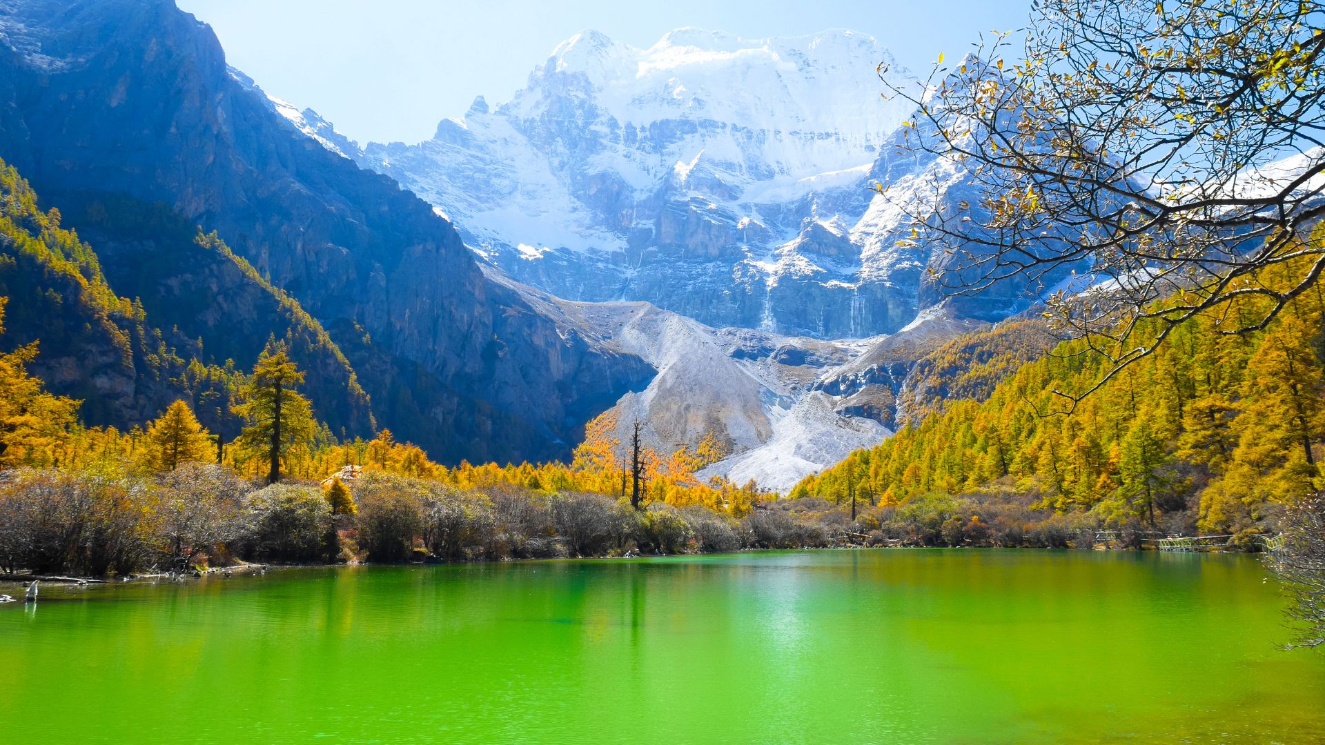 9‑Day Chengdu, Dujiangyan, Western Sichuan and Daocheng Yading Escorted Tour